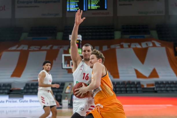 随后果断起 随后果断起