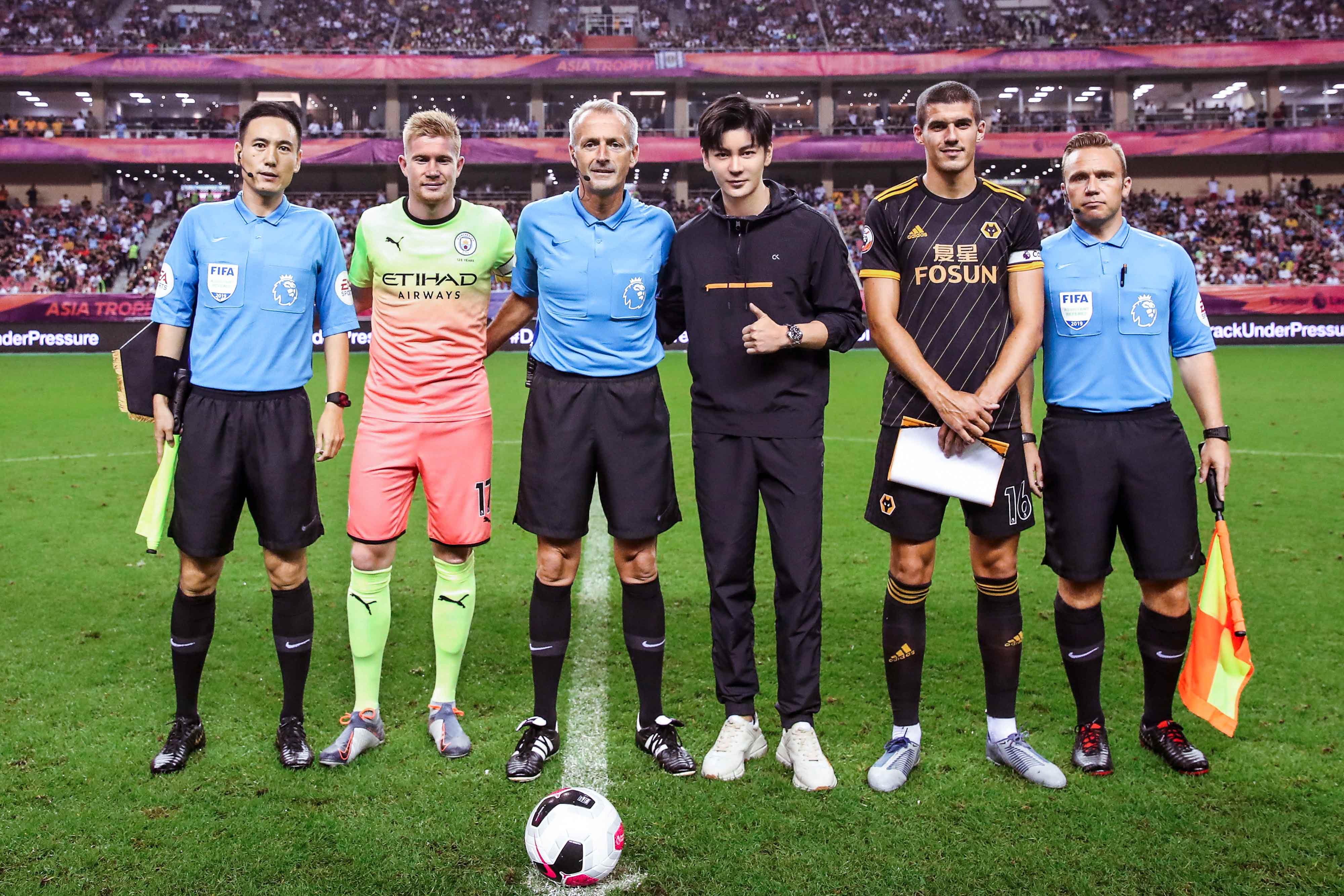 随着时间的 随着时间的