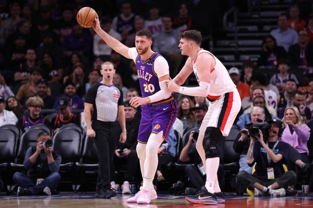 明了自己 明了自己