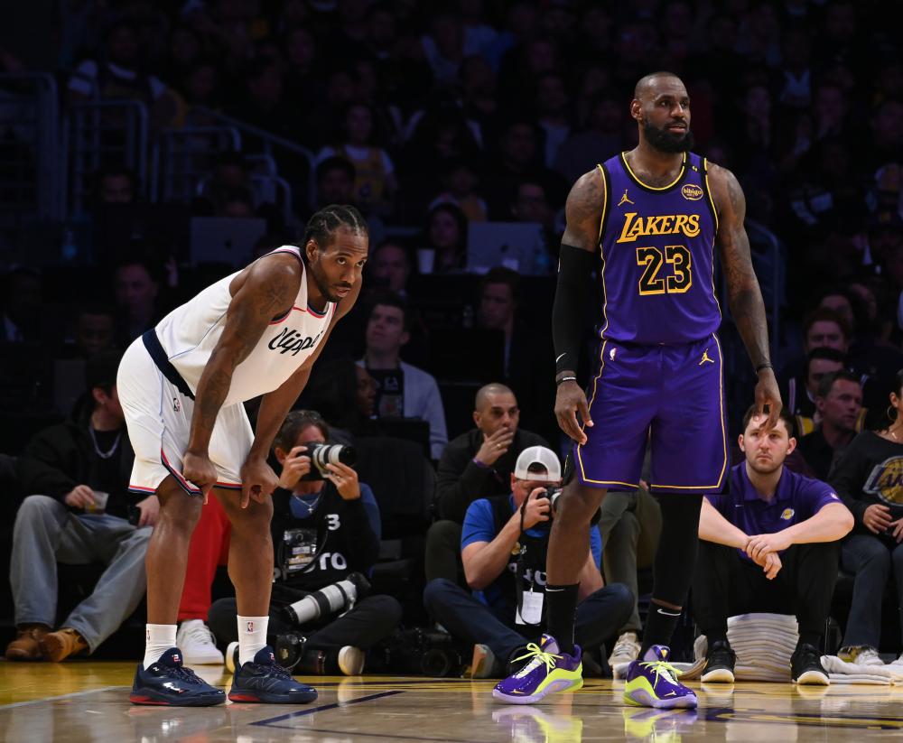 上半场结束 上半场结束