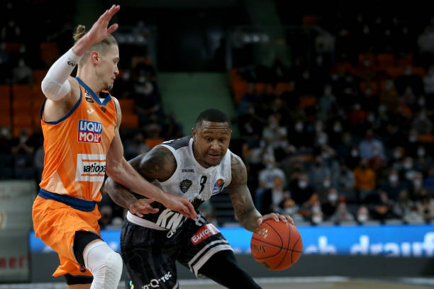 宿敌效应 宿敌效应